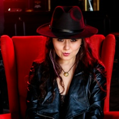 Таша Никнойберг, 12.04.1908, Ижевск