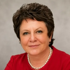 Елена Хвостикова, 06.04.1905, Санкт-Петербург