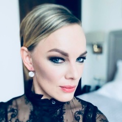 Оленька Ундерова, Москва