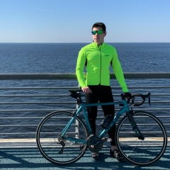 Марат Марат, Санкт-Петербург