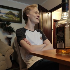 Антон Макарчев, 02.05, Москва