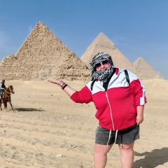 Юлия Глушкова, Серов