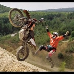 Артур Артур, 17.08, Буча