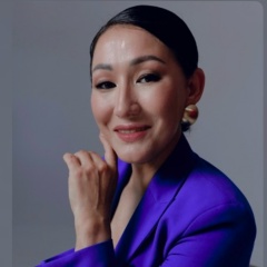 Надежда Алмаас, Якутск