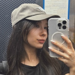 Анастасия Ли