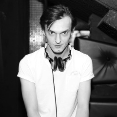 Adonis Kunafin, Dubai