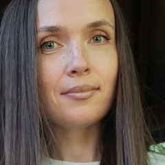 Настя Попова