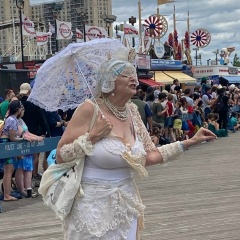 Юлия Ахмедова-Ким, 16.09.1979, Алматы