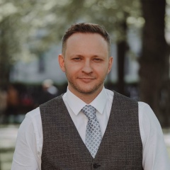 Антон Захаров, 13.05, Москва