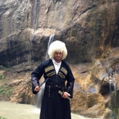 Али Магомедов