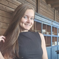 Машулька Максимова, Санкт-Петербург