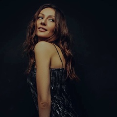 Анюта Добронос, 06.04.1988, Новосибирск