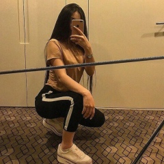Molly Li, Алматы