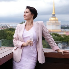 Елена Елена, Великие Луки
