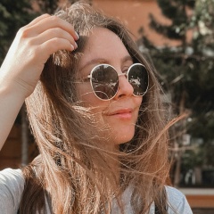 Deb M