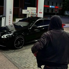 Али Розиков