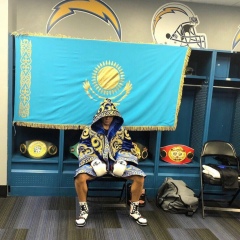 Асылхан Салах, 14.09, Los Angeles