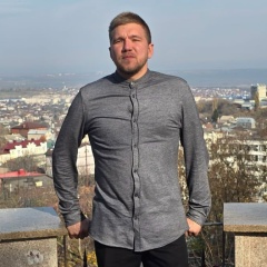 Владимир Наумов