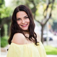 Анна Ажнина, Los Angeles