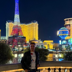 Andrew Bukin, Los Angeles