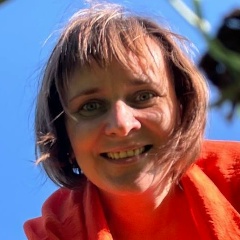 Людмила Яфарова, Санкт-Петербург