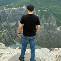 Самат Аманжолов, Москва