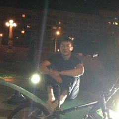 Арыстан Сарыбай, Алматы