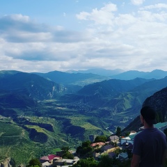 Виктор Жаринов