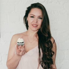 Екатерина Андронова, 19.05, Луганск