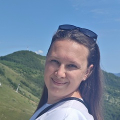 Алина Тихонова