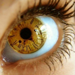 Лена Непомнящая, Санкт-Петербург