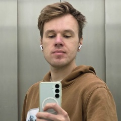 Саша Светлов