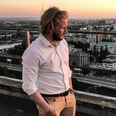 Андрей Лесников
