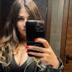 Yana Kiss, Москва