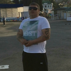 Макс Артёмов