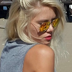 Maca Lenzi, 22.06, New York City