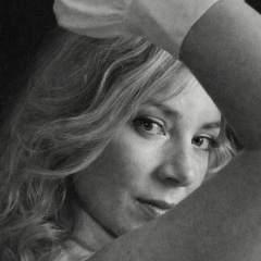 Дом С Зелёной Крышей, 19.03, Москва