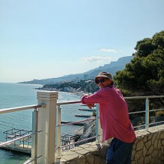 Артур Олейник