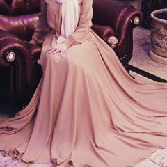 Одри Хепберн, 17.04, Грозный