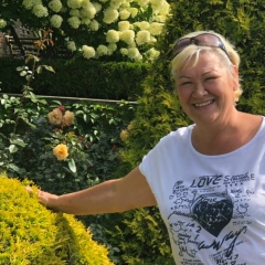 Ольга Игнатьевская, 02.12.1957, Опухлики