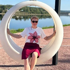 Евгения Меркоева, Санкт-Петербург