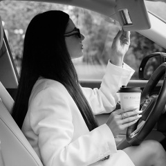 Асмик Азарян