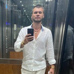 Константин Белов, Омск