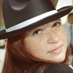 Ольга Гнездилова, 15.04.1981, Санкт-Петербург