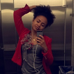 Жаклин Акинаде, 10.10, Москва