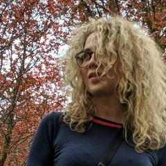 Нина Норвиль, Amsterdam