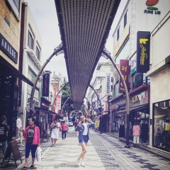 Лаура Омарова, 15.05.1952, Алматы