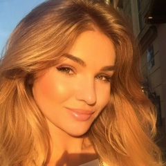 Аня Сурина, 19.12, Москва