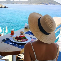 Екатерина Айдемир, 12.09, İzmir