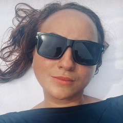 Carolins Davidson, Москва